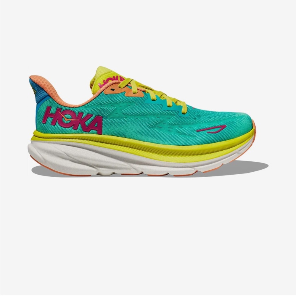 Hoka Clifton 9